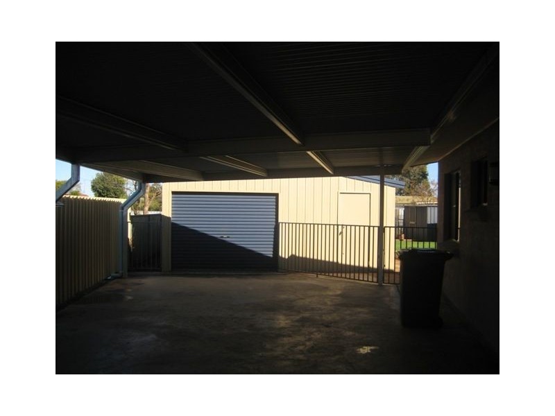 5 Thirteenth Street, Cobar NSW 2835
