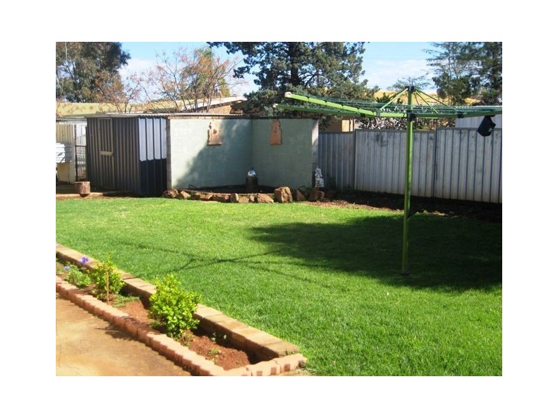 5 Thirteenth Street, Cobar NSW 2835
