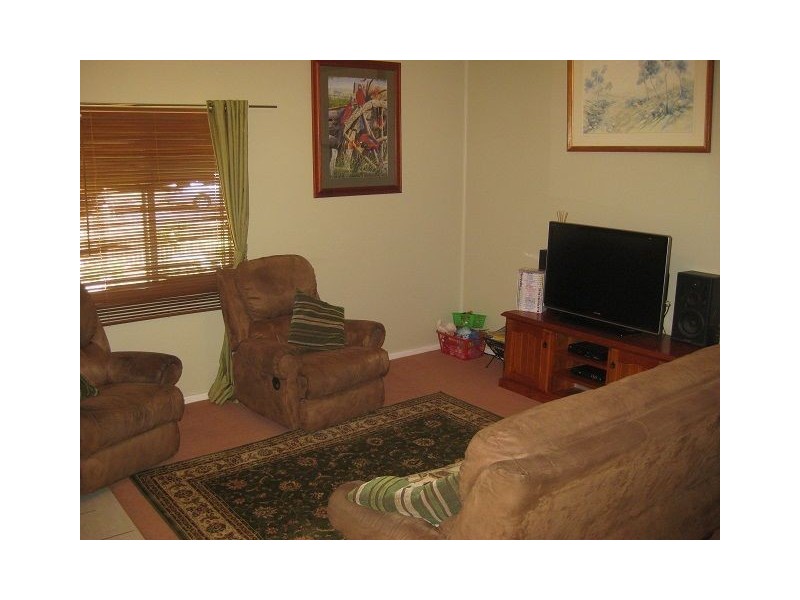 13 Blakey Street, Cobar NSW 2835