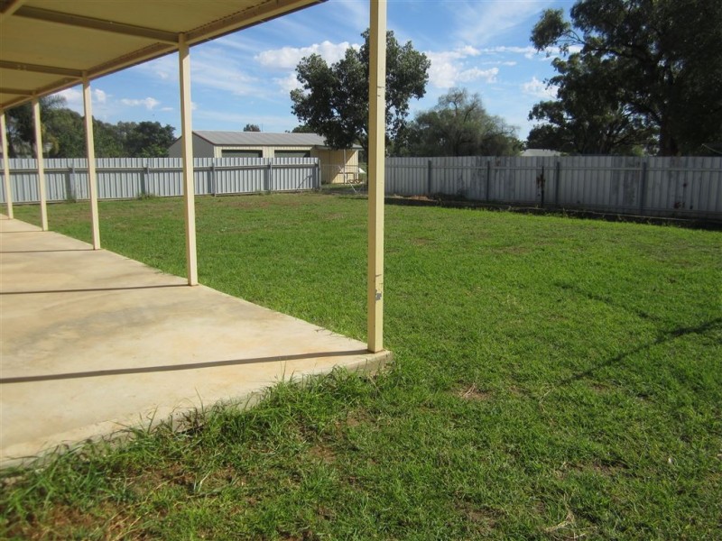 38 Merilba Street, Nyngan NSW 2825