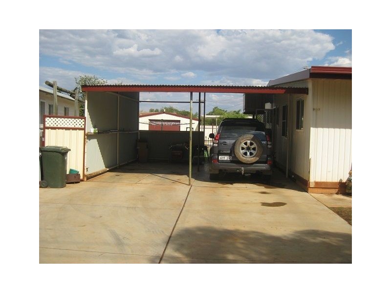 18 Longworth Street, Cobar NSW 2835