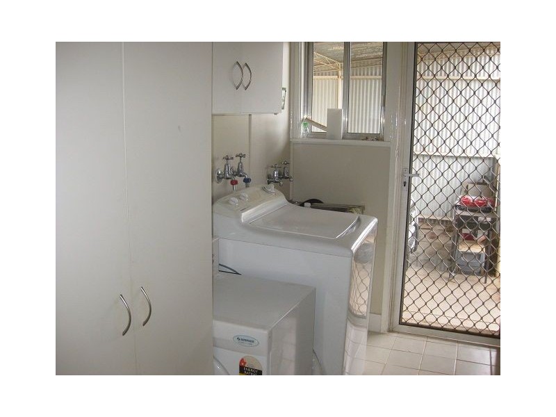 18 Longworth Street, Cobar NSW 2835