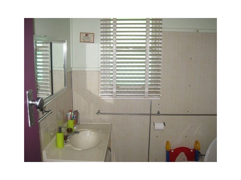 5 Cowper Street, Cobar NSW 2835