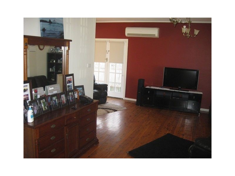 6 Bourke Street, Cobar NSW 2835