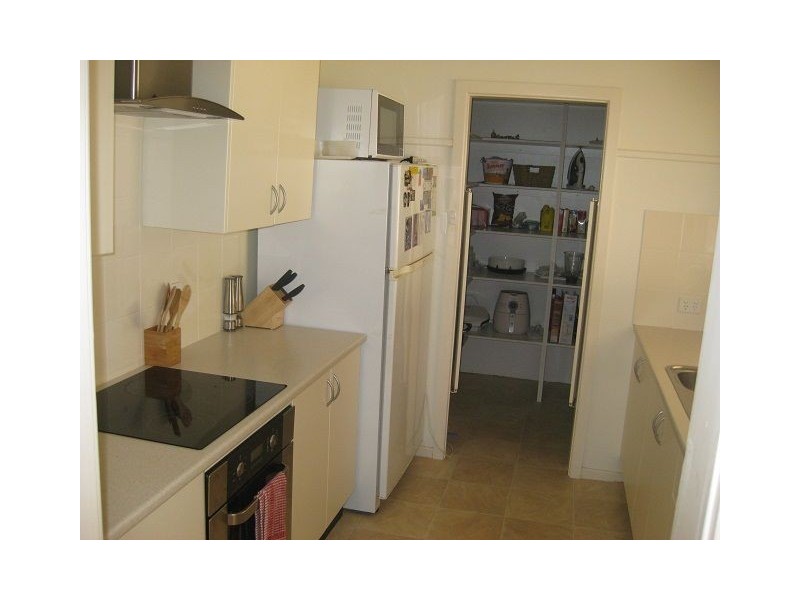 6 Bourke Street, Cobar NSW 2835