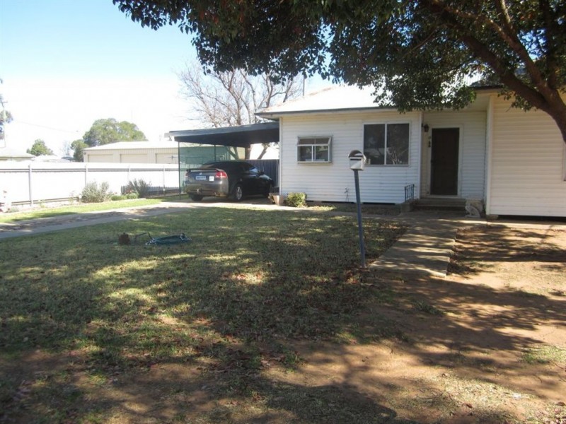 11 Bogan Street, Nyngan NSW 2825