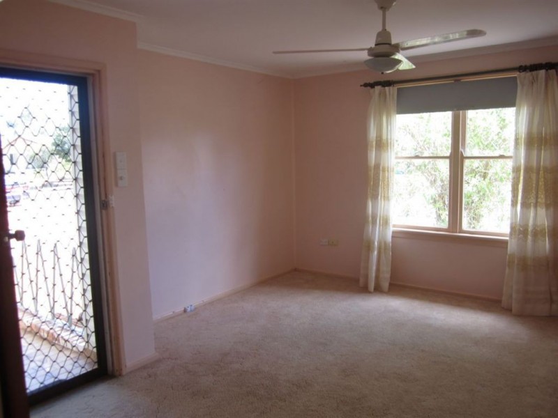 4 Elizabeth Crescent, Cobar NSW 2835