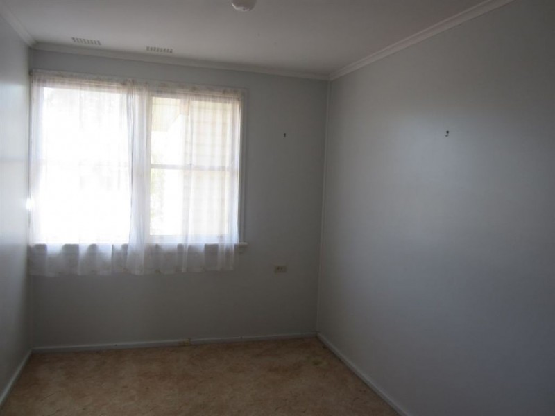 4 Elizabeth Crescent, Cobar NSW 2835