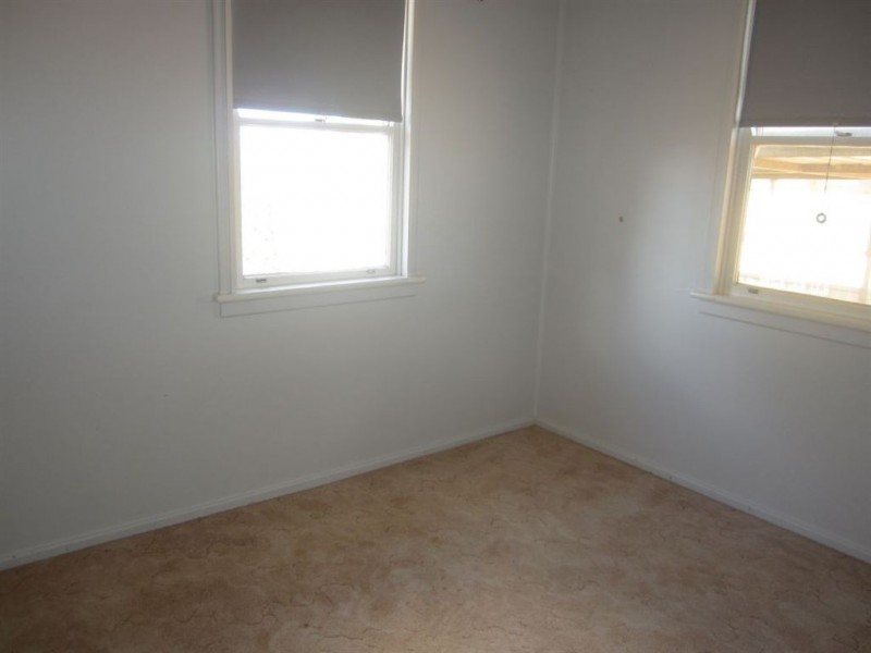 4 Elizabeth Crescent, Cobar NSW 2835