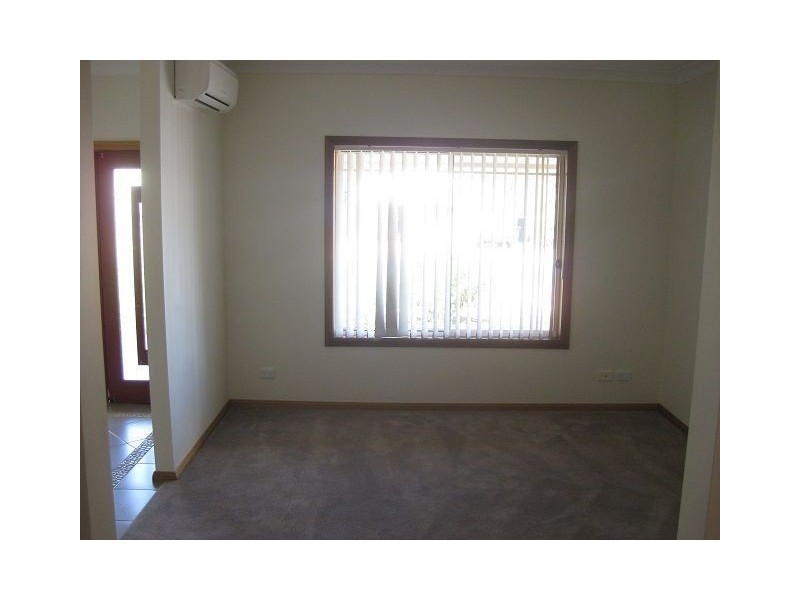 9 Belah Crescent, Cobar NSW 2835