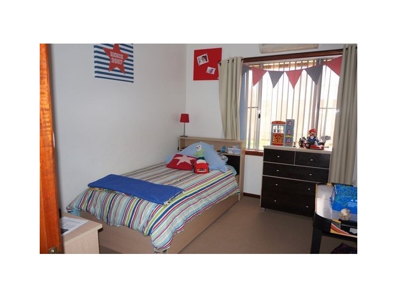 4 Matthews Street, Cobar NSW 2835