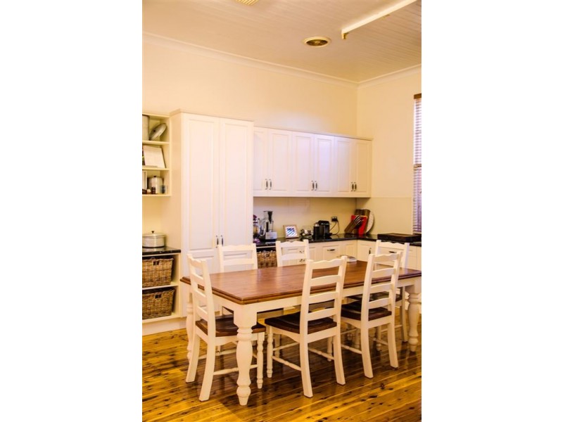 28 Becker Street, Cobar NSW 2835