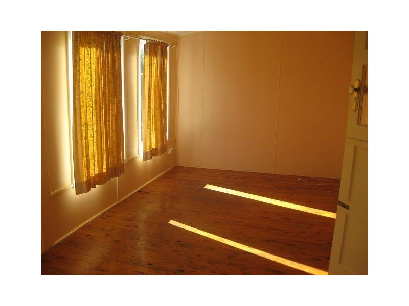 21 Leah Street, Cobar NSW 2835