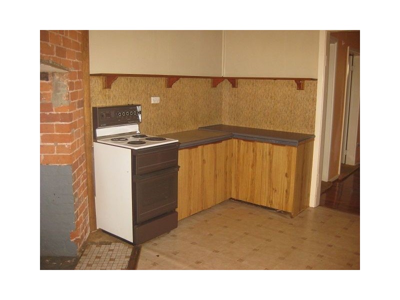 21 Leah Street, Cobar NSW 2835