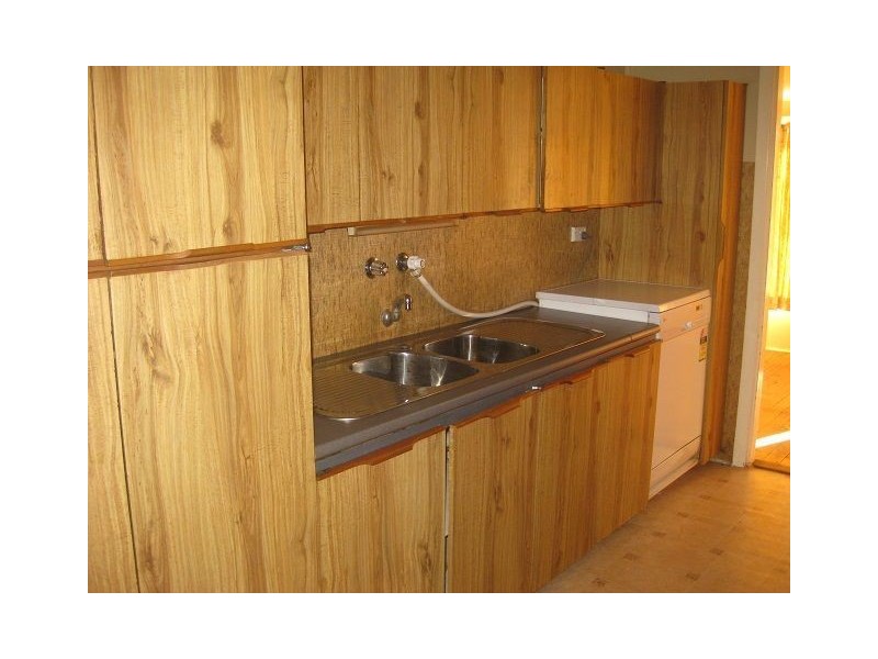 21 Leah Street, Cobar NSW 2835