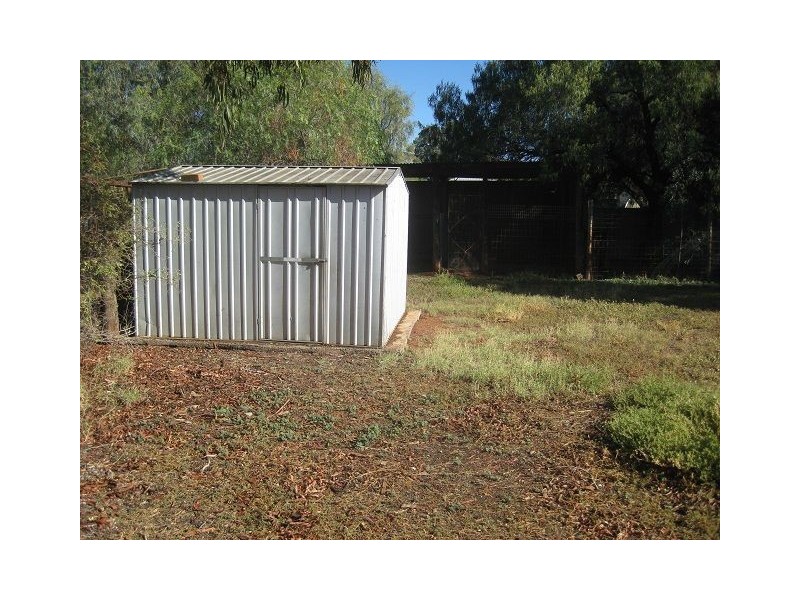 21 Leah Street, Cobar NSW 2835