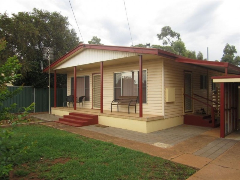 7 Matthews Street, Cobar NSW 2835
