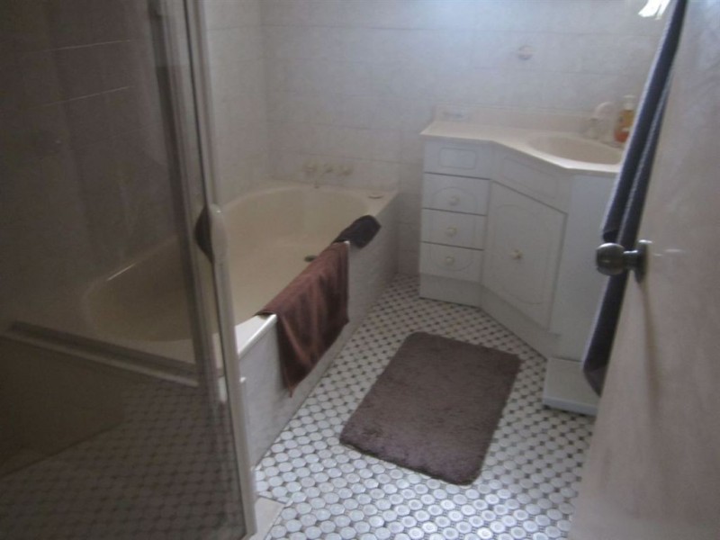 7 Matthews Street, Cobar NSW 2835