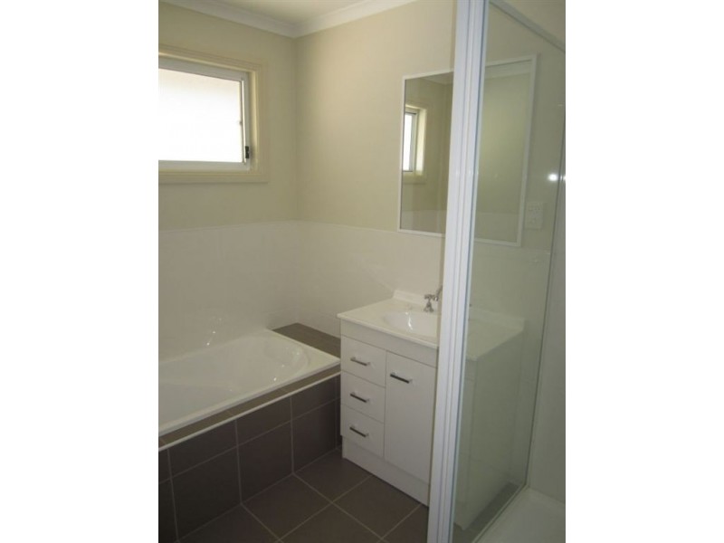 17 Duffy Drive, Cobar NSW 2835