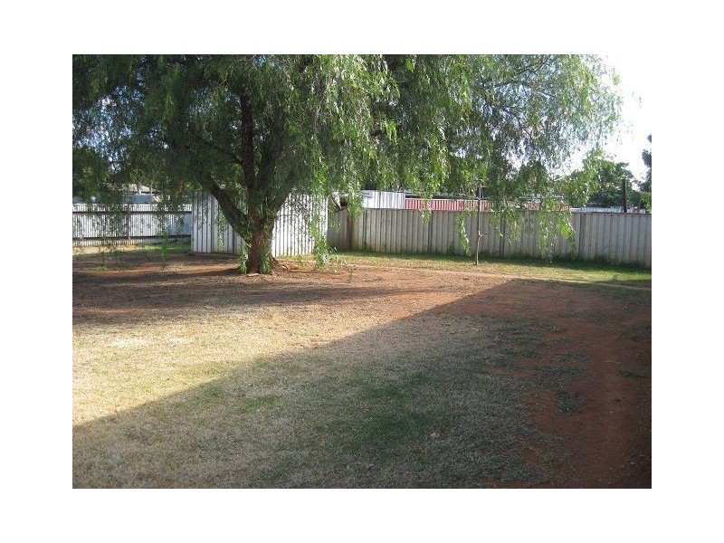 5 Cypress Place, Cobar NSW 2835