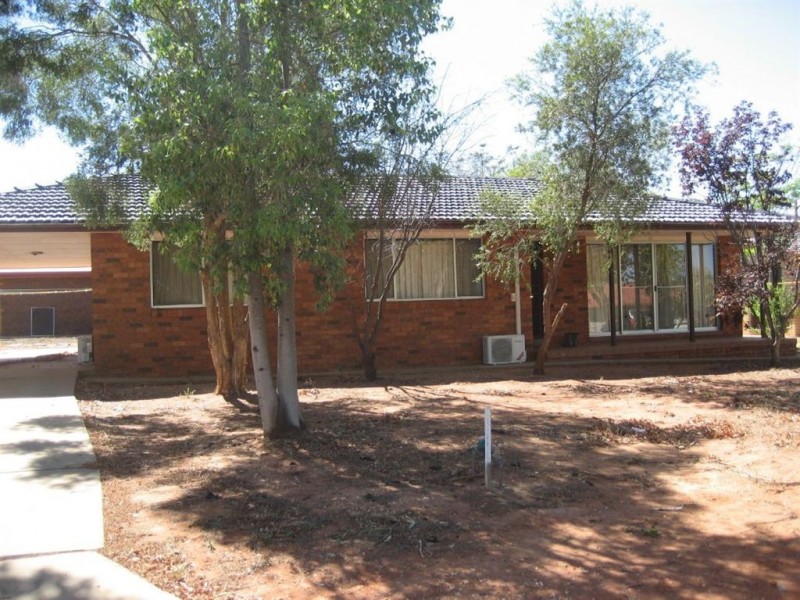 14 Bathurst Street, Cobar NSW 2835