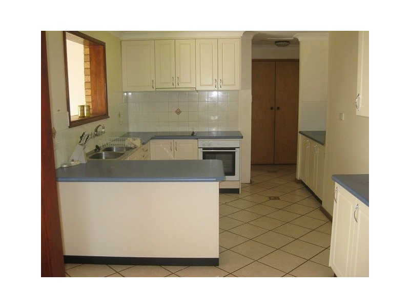 27 Bradley Street, Cobar NSW 2835
