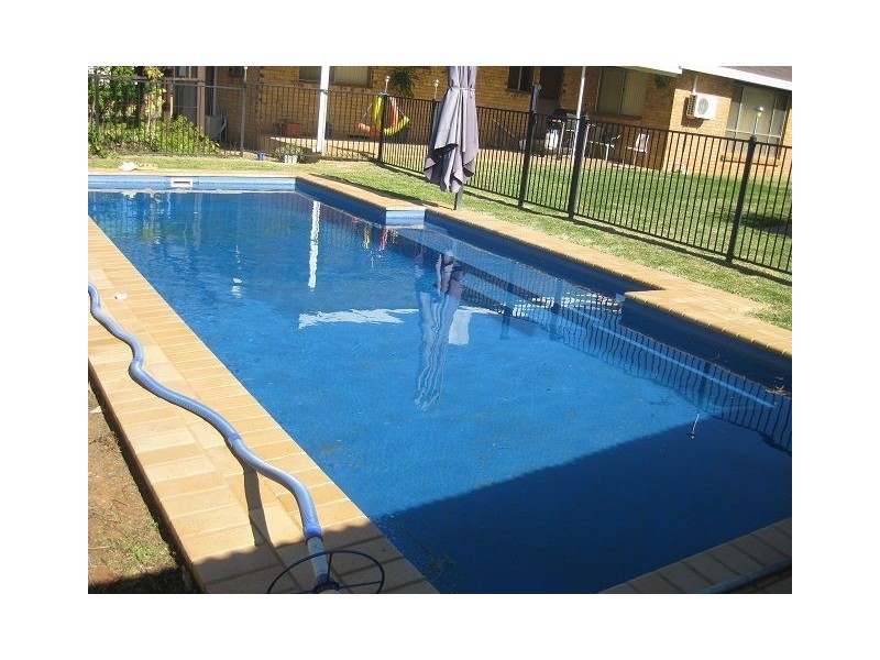 27 Bradley Street, Cobar NSW 2835