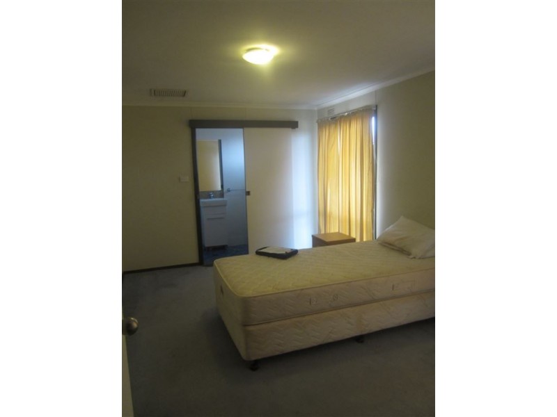 12B Carr Street, Cobar NSW 2835