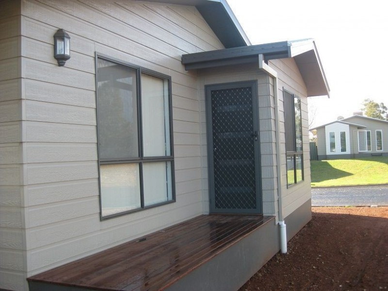 16B Duffy Drive, Cobar NSW 2835