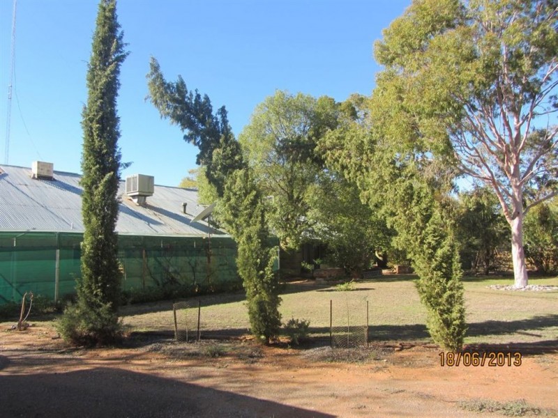 * Wonnaminta Station, Broken Hill NSW 2880