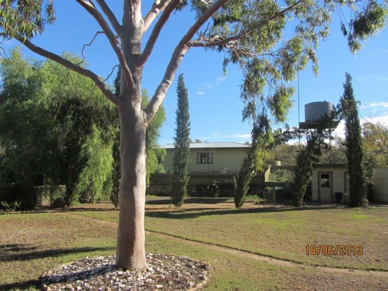 * Wonnaminta Station, Broken Hill NSW 2880