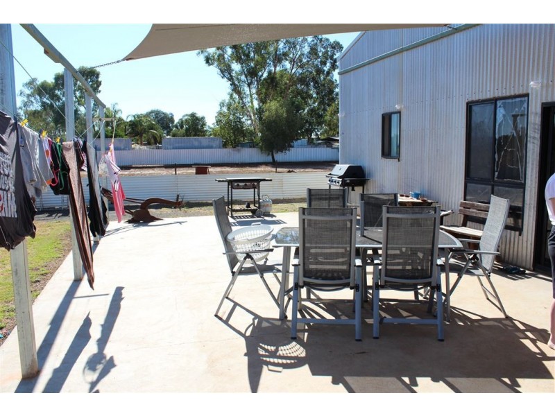 25 Cornish Street, Cobar NSW 2835