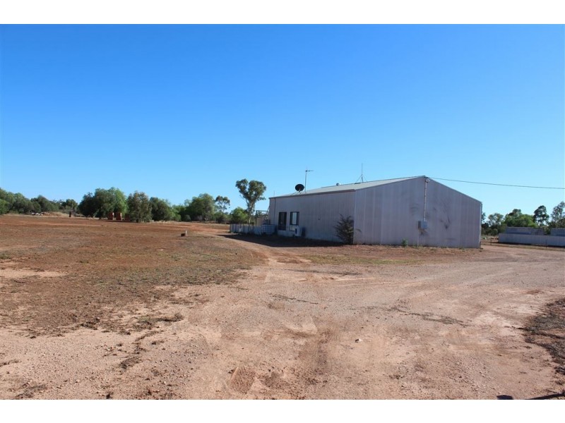 25 Cornish Street, Cobar NSW 2835