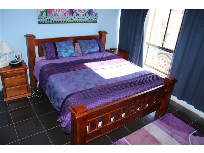 25 Cornish Street, Cobar NSW 2835