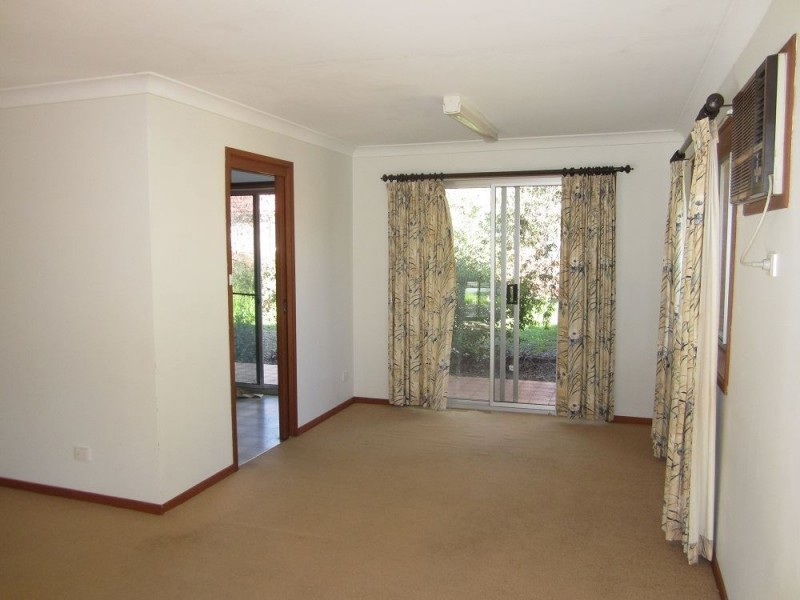 14 Bathurst Street, Cobar NSW 2835