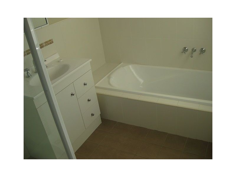 12 Wood Street, Cobar NSW 2835