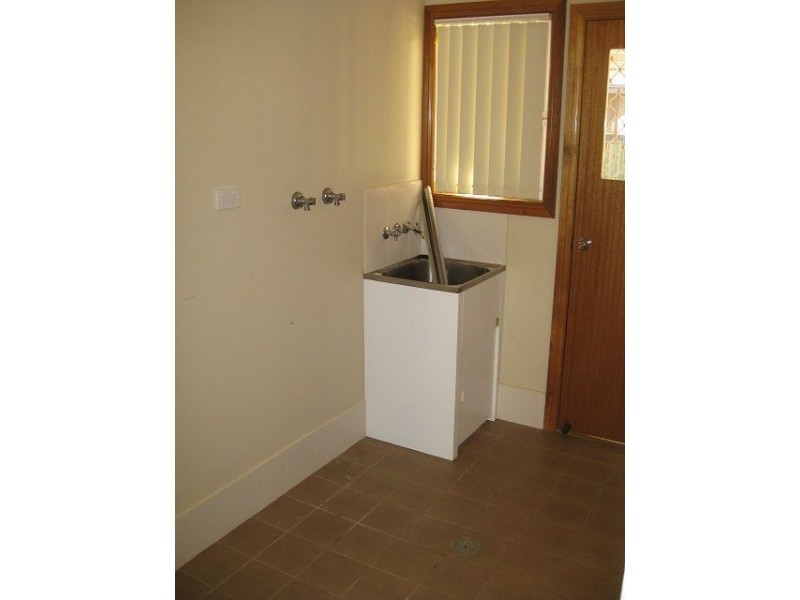 12 Wood Street, Cobar NSW 2835