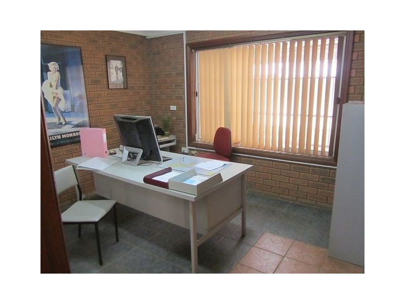 3-5 Cornish Street, Cobar NSW 2835