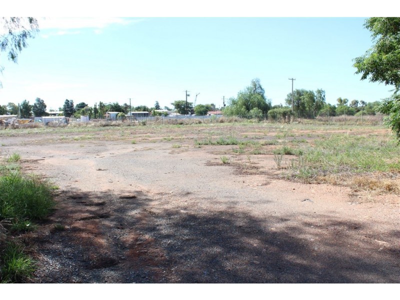 3-5 Cornish Street, Cobar NSW 2835