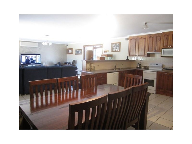 20 Brough Street, Cobar NSW 2835