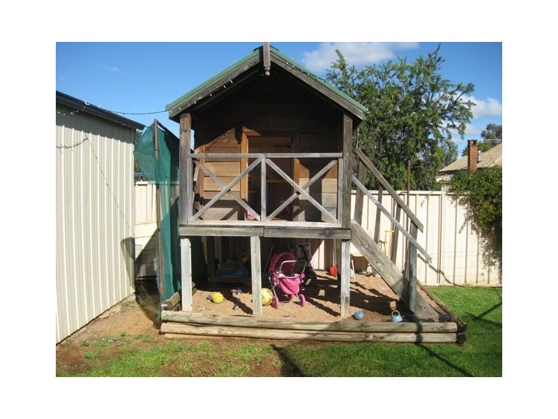 20 Brough Street, Cobar NSW 2835