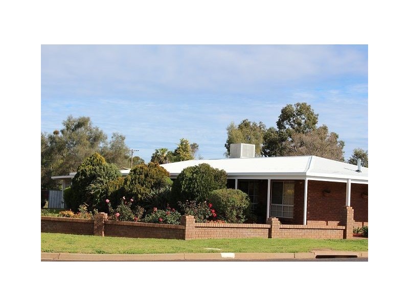2 Cypress Place, Cobar NSW 2835