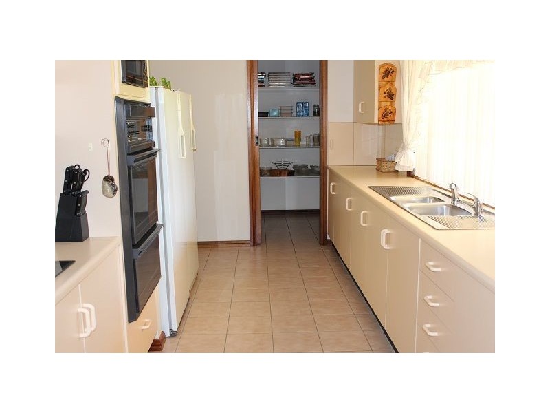 2 Cypress Place, Cobar NSW 2835