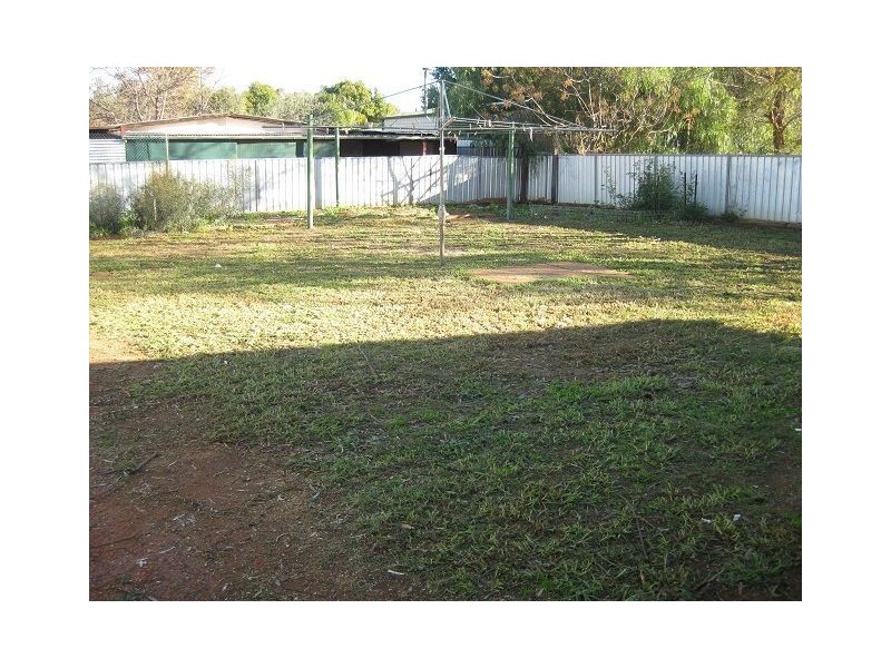 4 Lamrock Street, Cobar NSW 2835