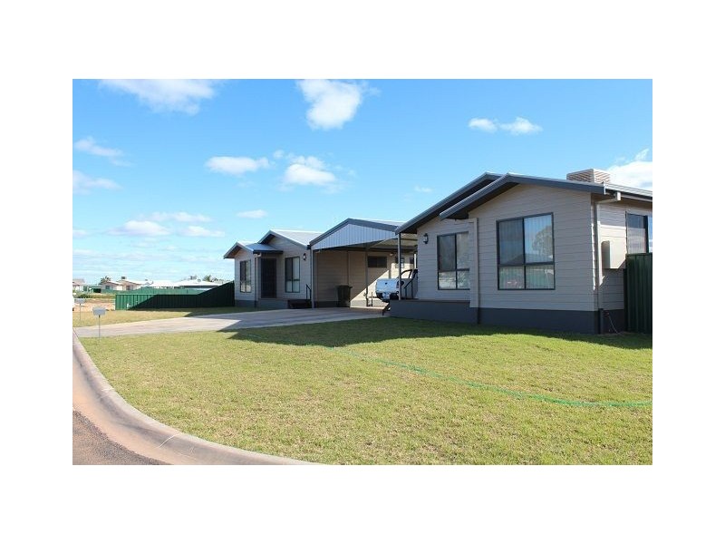 16 Duffy Drive, Cobar NSW 2835