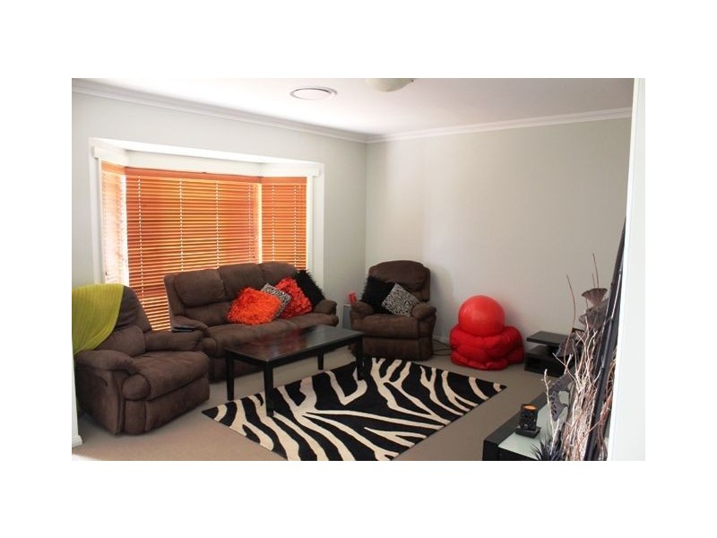 13 Belah Crescent, Cobar NSW 2835