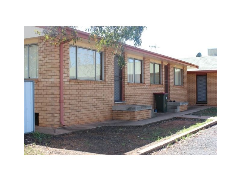 37 Becker Street, Cobar NSW 2835