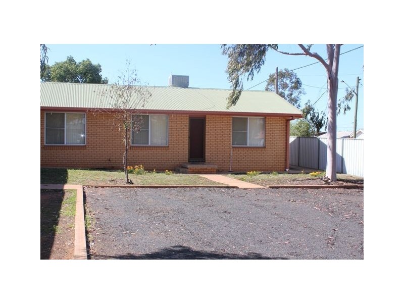 37 Becker Street, Cobar NSW 2835