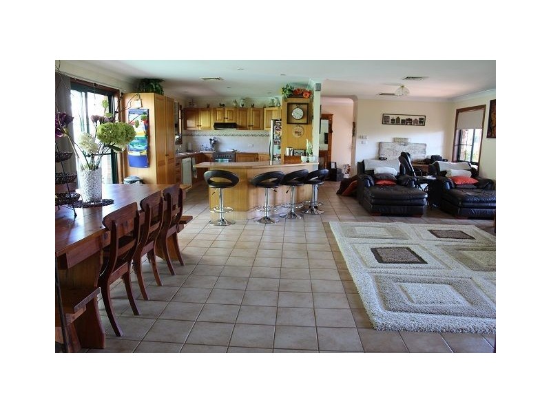 2 Louth Road, Cobar NSW 2835
