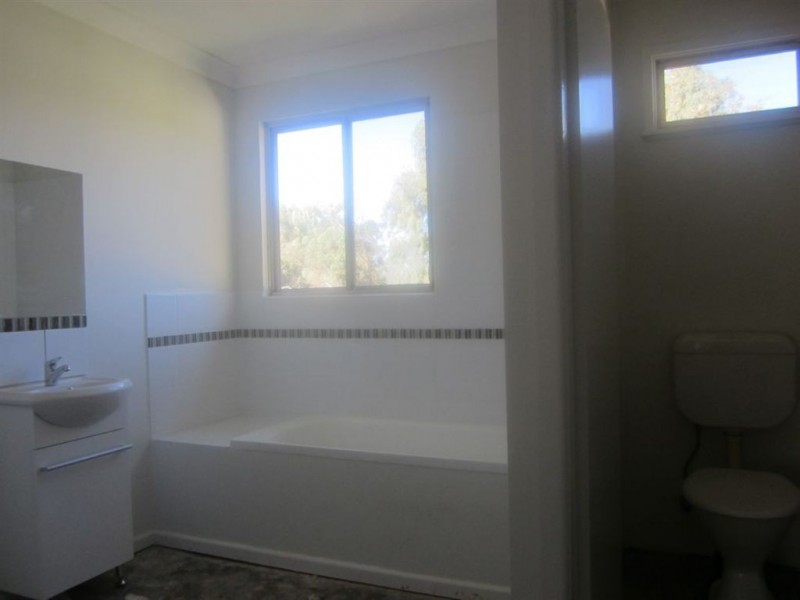B/26 Mathew Street, Cobar NSW 2835